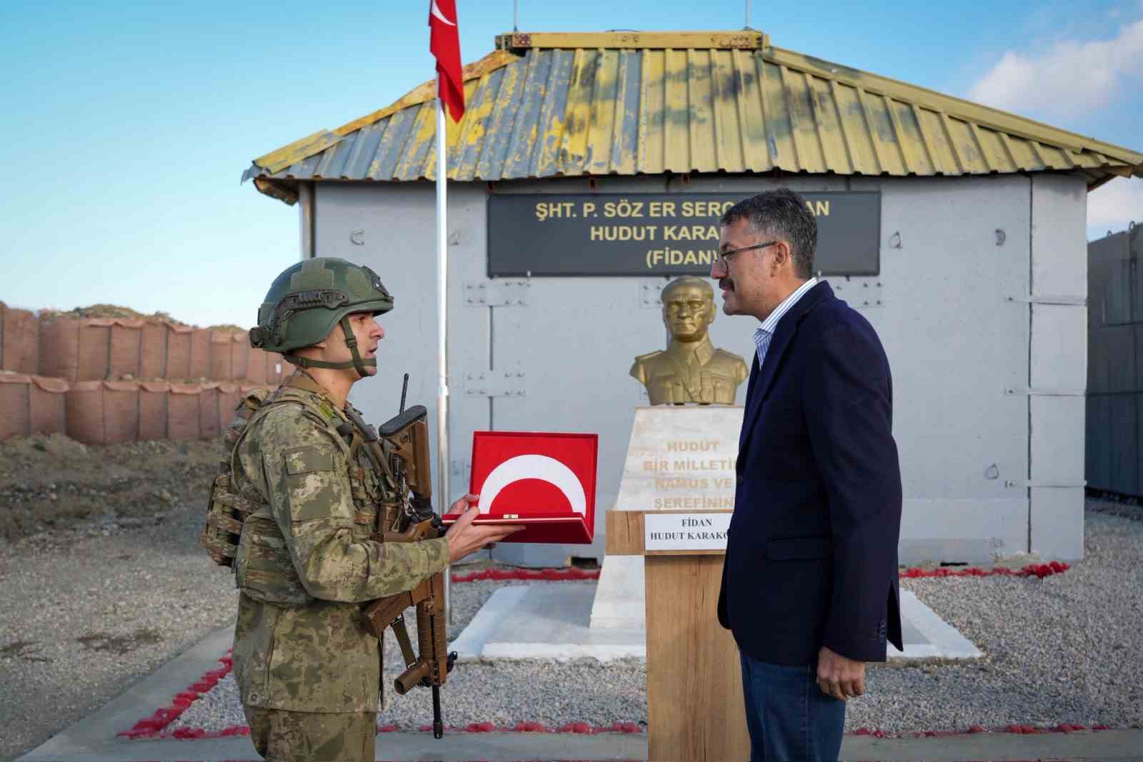 2 ordu komutani korgeneral topaloglu sinir noktasinda 4 8VPvFY6j