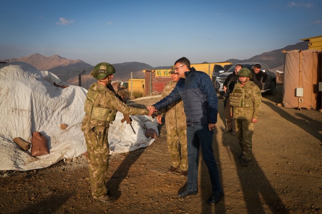2 ordu komutani korgeneral topaloglu sinir noktasinda 8