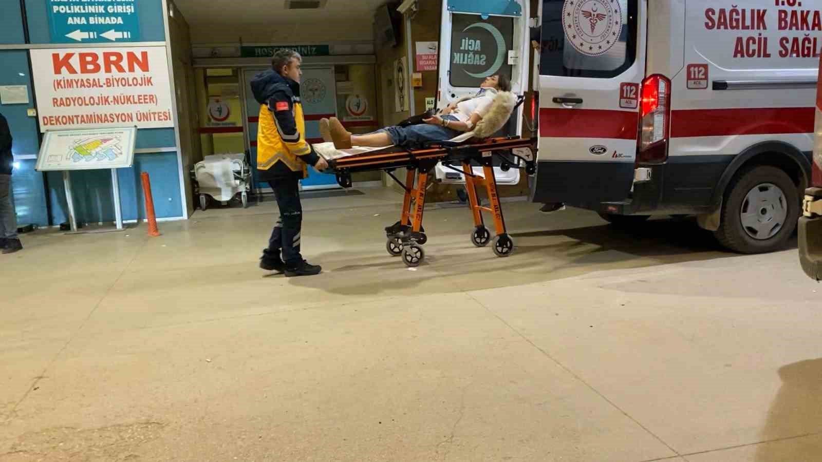 2 otomobilin carpistigi kazada 1 kisi yaralandi 1 6cvJATsM