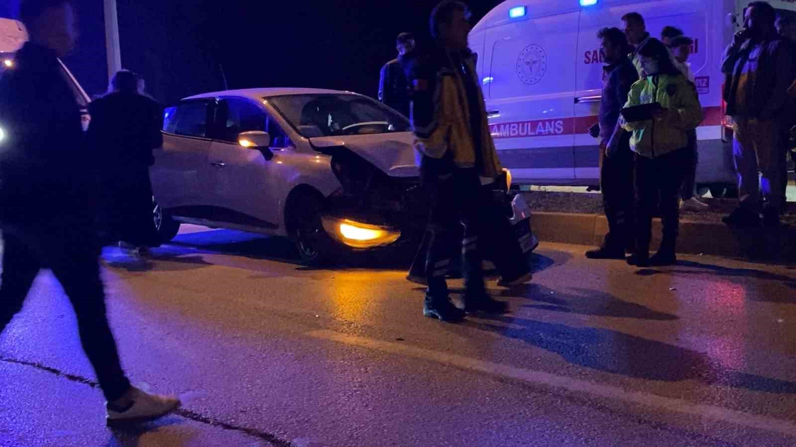 2 otomobilin carpistigi kazada 1 kisi yaralandi 2