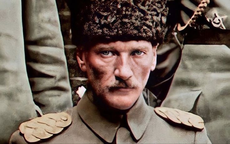 Mustafa Kemal Atatürk’ü, ebediyete uğurladığımız günün yıl dönümünde, derin bir saygı, minnet ve özlemle anıyoruz.