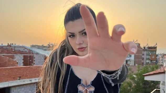 Simge Barankoğlu’nun gelir kaynakları neler?