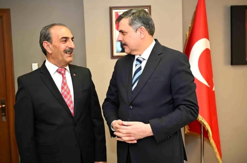 İçişleri Bakanı Mustafa Çiftçi hangi üst düzey görevlerde bulundu?