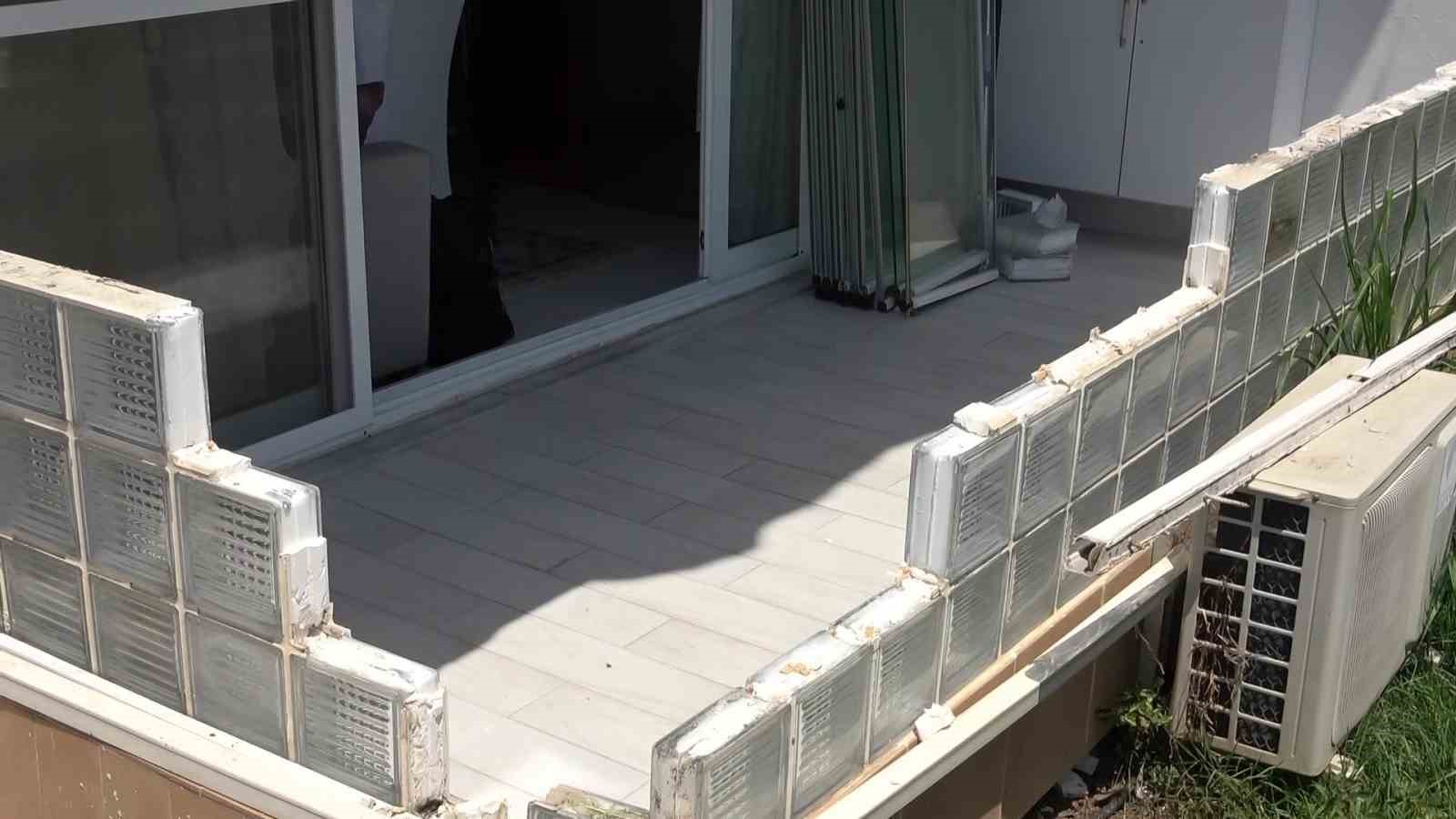 20 santimetrelik balkon cikintisi icin kepceli yikima ev sahipleri isyan etti 5 FWiCvker