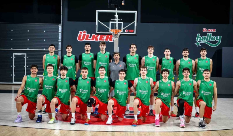 20-yas-alti-umit-erkek-milli-takimi-hazirliklarini-surduruyor-2Fr8wssg.jpg