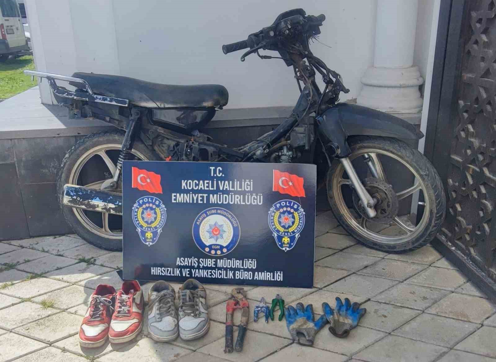 200 bin liralik kablo calan hirsizlarin bindigi motosiklet de calinti cikti 2 E7rbS4aB