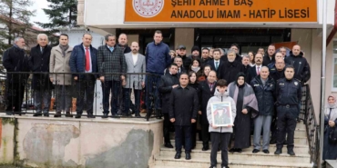 2018-yilinda-vatan-ugruna-can-veren-sehidin-ismi-okula-verildi-izfpXzYe.jpg