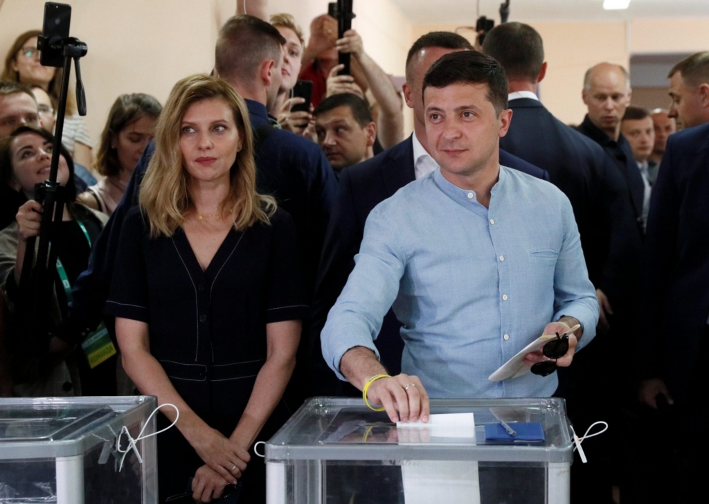 2019 07 21T100737Z 1561039190 RC1C1F454C70 RTRMADP 3 UKRAINE ELECTION ZELENSKIY scaled e1590510448201