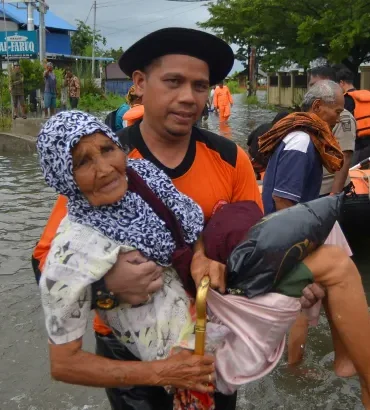 2024-03-10T093631Z_1556954258_RC2KH6AFXNIA_RTRMADP_3_INDONESIA-FLOODS-1710150665