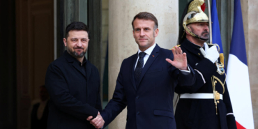 2025-12-01T102810Z-1026835360-RC2M7IA15TJ1-RTRMADP-3-UKRAINE-CRISIS-FRANCE