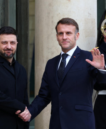 2025-12-01T102810Z-1026835360-RC2M7IA15TJ1-RTRMADP-3-UKRAINE-CRISIS-FRANCE