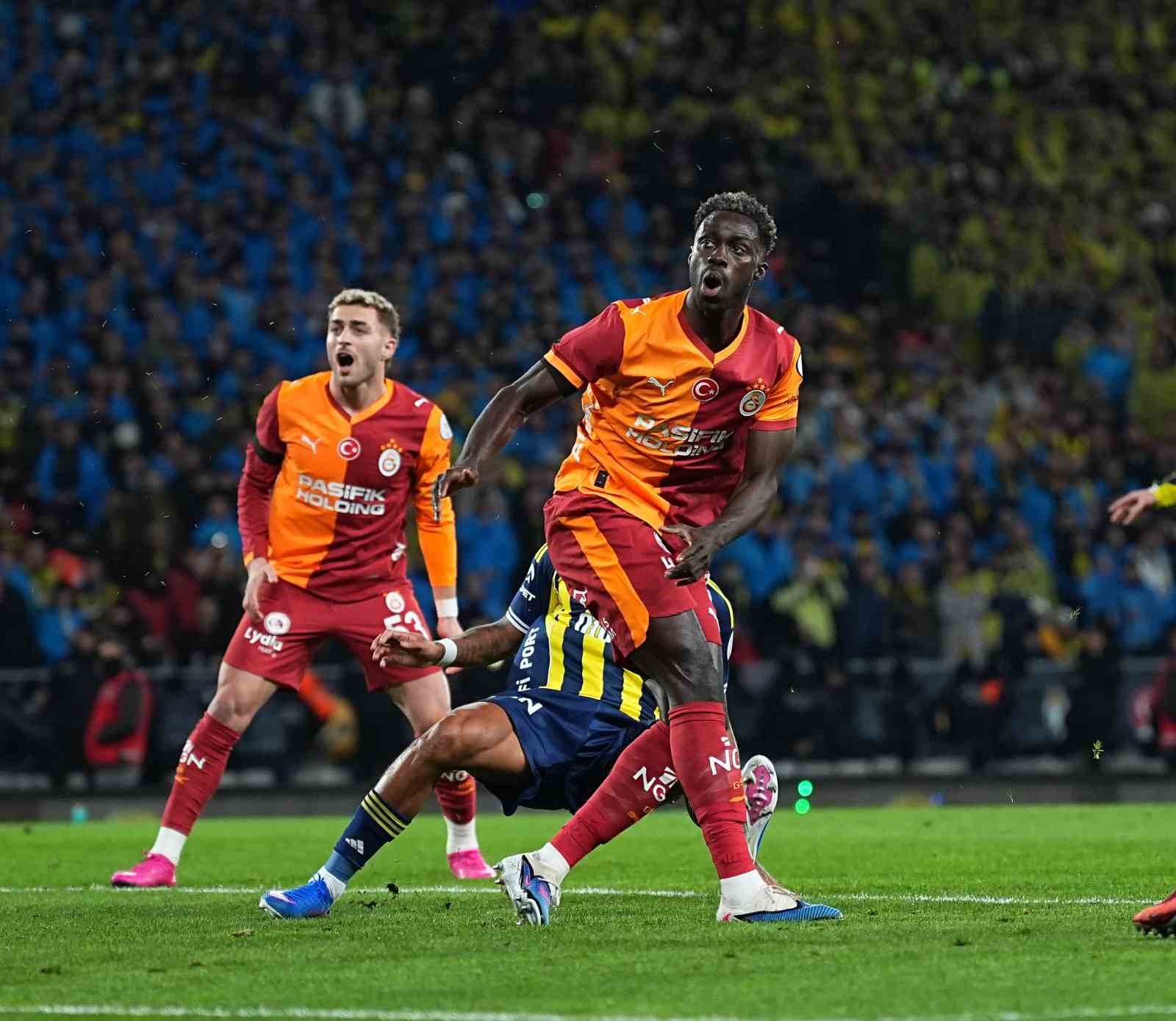 2025 Turkcell Süper Kupa: Galatasaray: 0 - Fenerbahçe: 1 (İlk yarı) 14 2025 turkcell super kupa galatasaray 0 fenerbahce 1 ilk yari 10 vCASkBTh