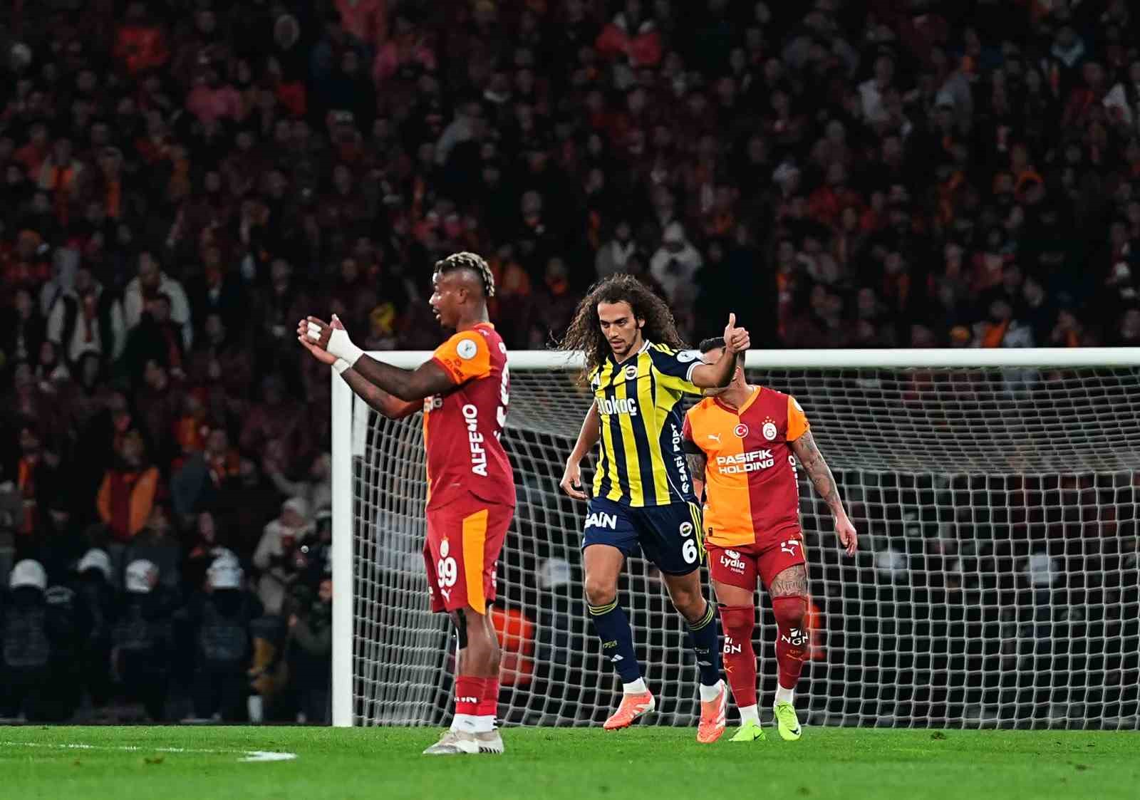 2025 Turkcell Süper Kupa: Galatasaray: 0 - Fenerbahçe: 1 (İlk yarı) 36 2025 turkcell super kupa galatasaray 0 fenerbahce 1 ilk yari 32 8VAuZDE5