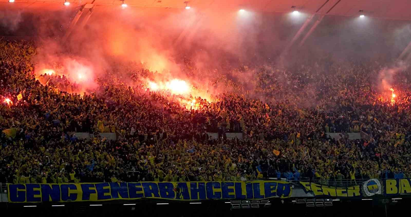 2025 Turkcell Süper Kupa: Galatasaray: 0 - Fenerbahçe: 1 (İlk yarı) 37 2025 turkcell super kupa galatasaray 0 fenerbahce 1 ilk yari 33 K1TULfBD