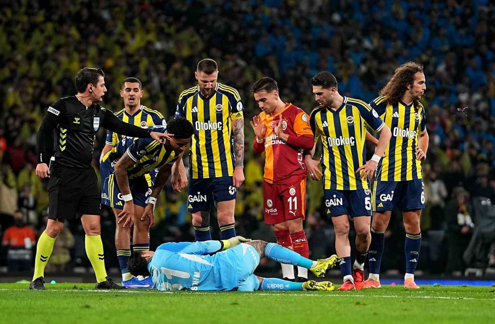 2025 Turkcell Süper Kupa: Galatasaray: 0 - Fenerbahçe: 1 (İlk yarı) 41 2025 turkcell super kupa galatasaray 0 fenerbahce 1 ilk yari 37 NeuZjFJp