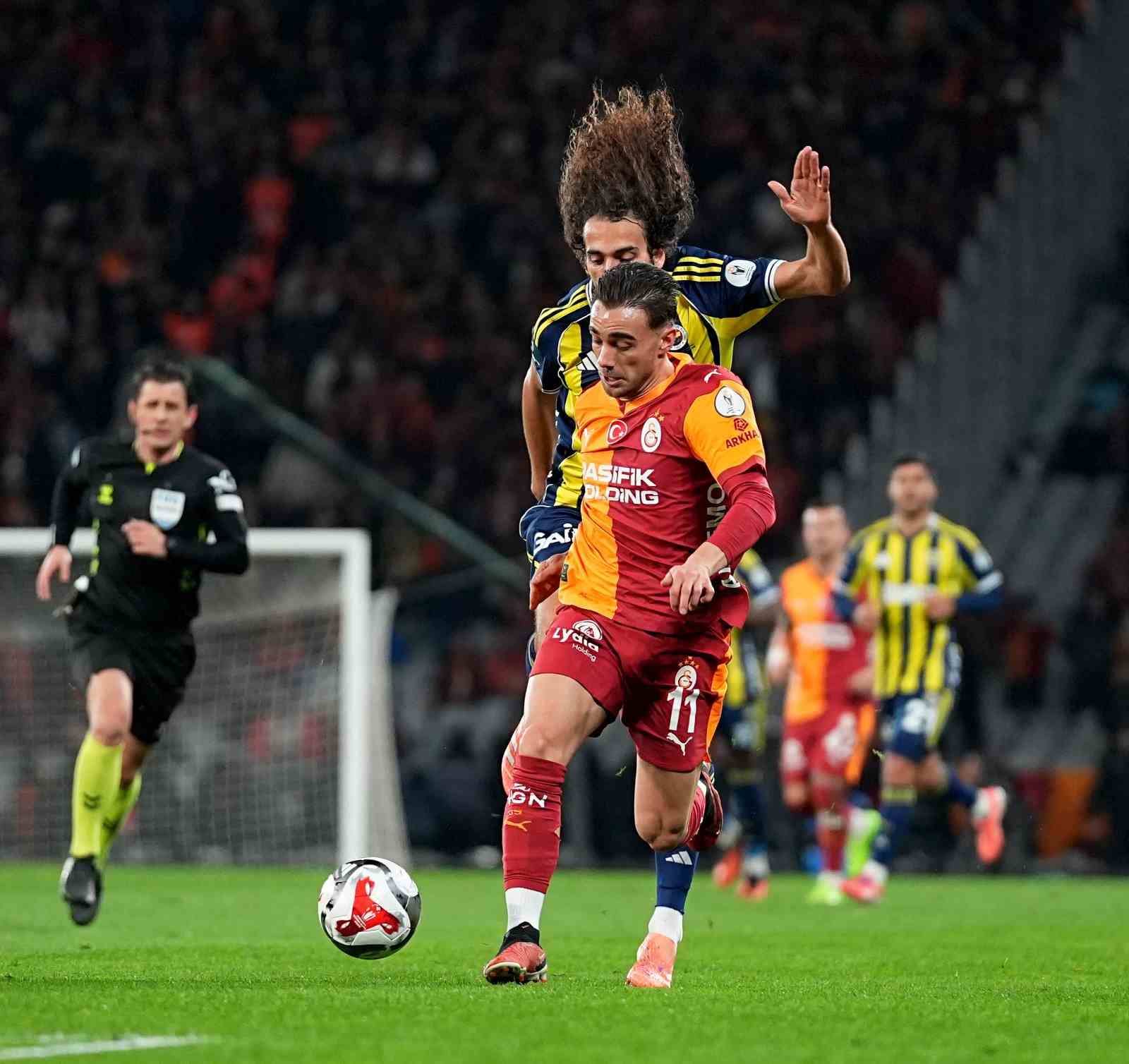 2025 Turkcell Süper Kupa: Galatasaray: 0 - Fenerbahçe: 1 (İlk yarı) 8 2025 turkcell super kupa galatasaray 0 fenerbahce 1 ilk yari 4 c6BszJ2C