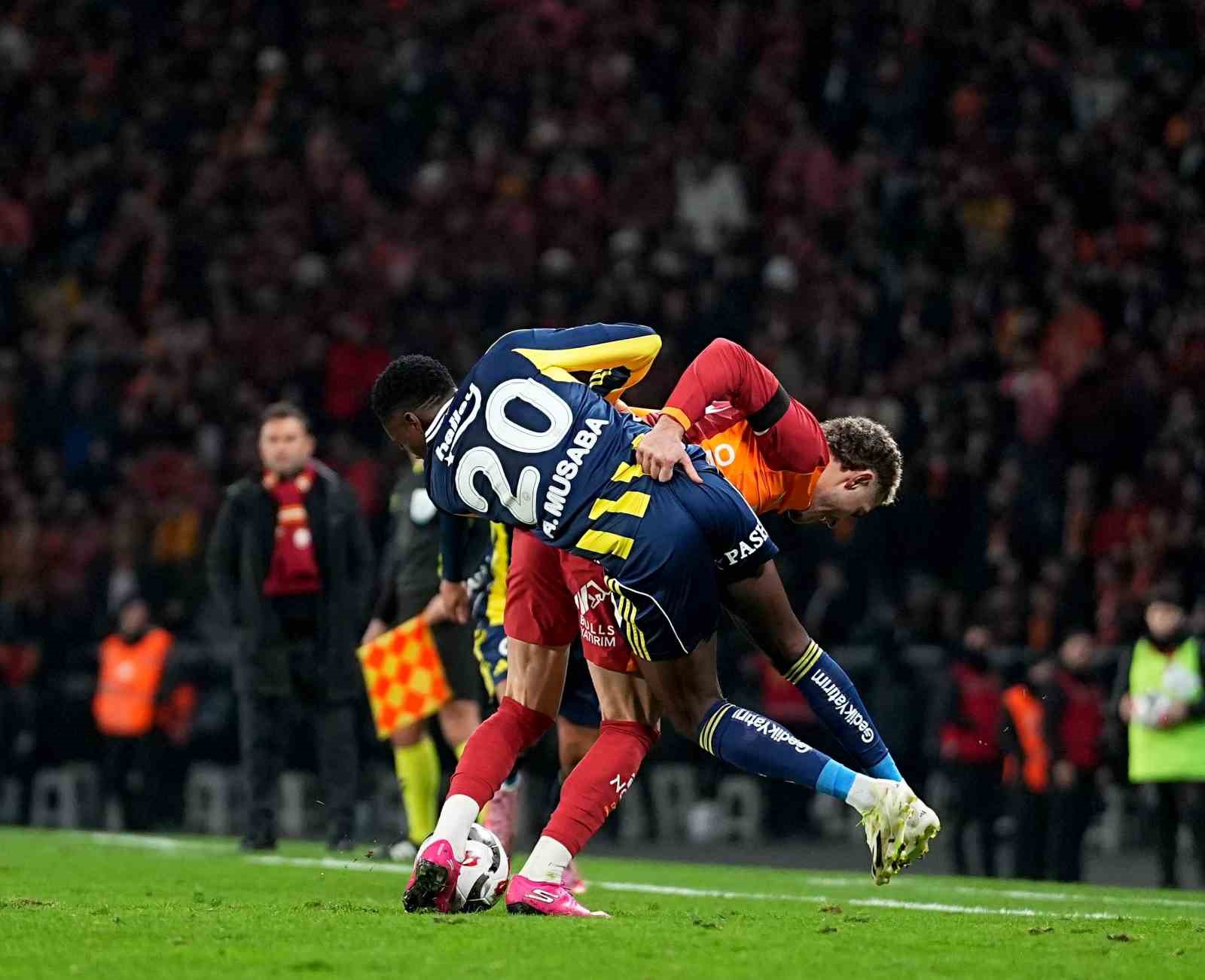2025 Turkcell Süper Kupa: Galatasaray: 0 - Fenerbahçe: 1 (İlk yarı) 45 2025 turkcell super kupa galatasaray 0 fenerbahce 1 ilk yari 41 r11sKwaJ