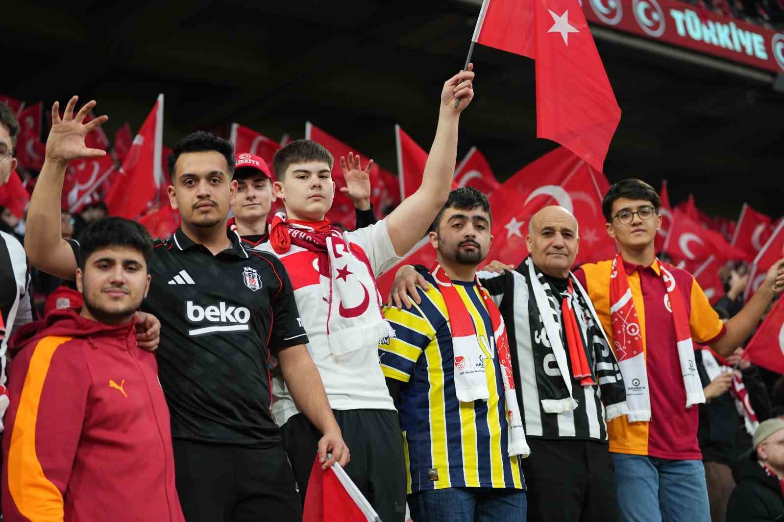 2026 FIFA Dünya Kupası play-off yarı final: Türkiye: 0 - Romanya: 0 (Maç devam ediyor) 7 2026 fifa dunya kupasi play off yari final turkiye 0 romanya 0 mac devam 2Hd1u1JE