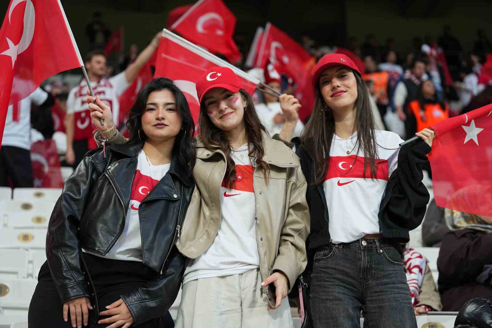 2026 FIFA Dünya Kupası play-off yarı final: Türkiye: 0 - Romanya: 0 (Maç devam ediyor) 10 2026 fifa dunya kupasi play off yari final turkiye 0 romanya 0 mac devam