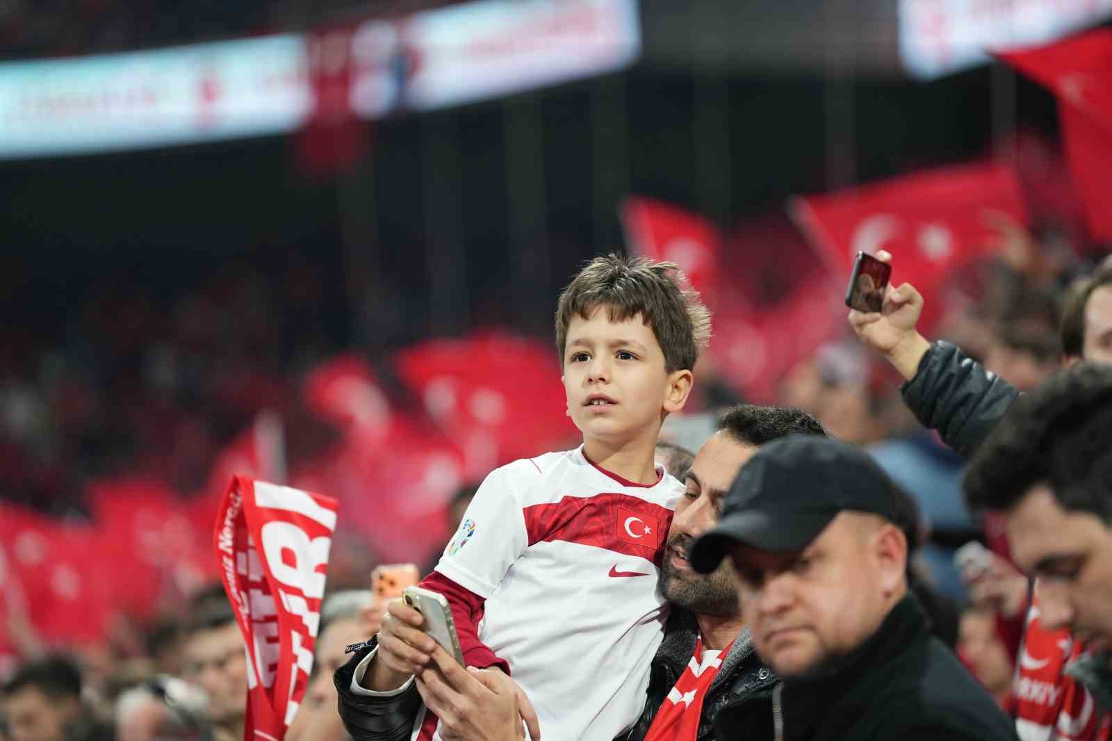 2026 FIFA Dünya Kupası play-off yarı final: Türkiye: 0 - Romanya: 0 (Maç devam ediyor) 19 2026 fifa dunya kupasi play off yari final turkiye 0 romanya 0 mac devam