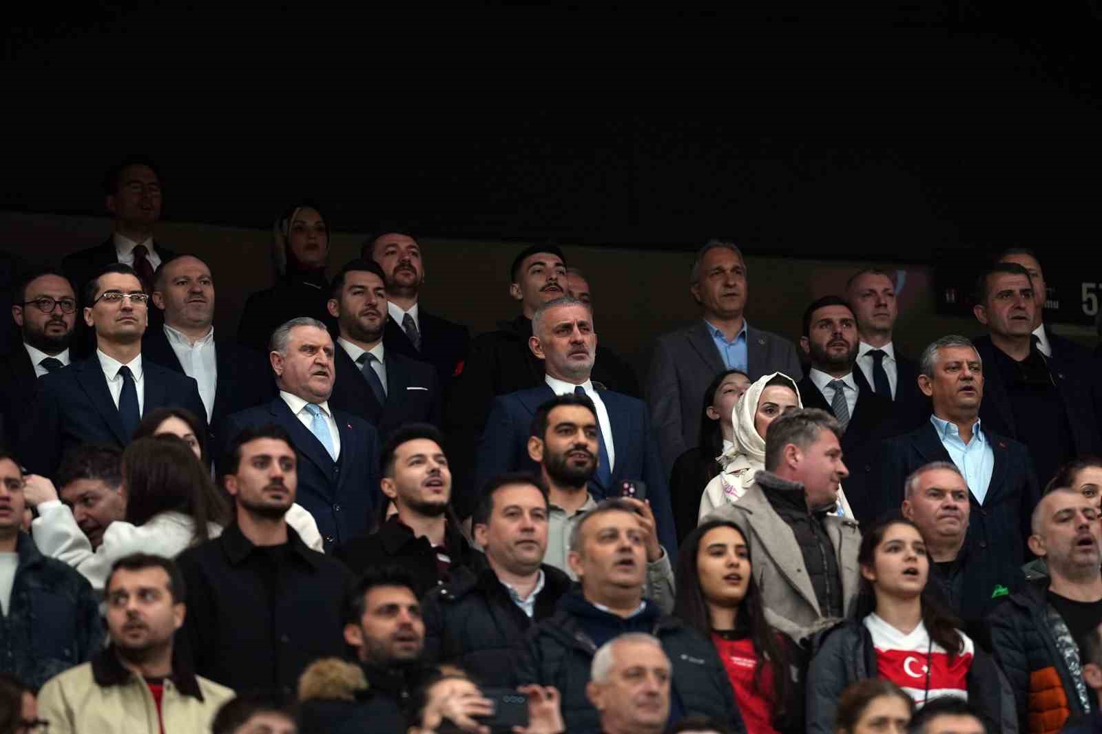 2026 FIFA Dünya Kupası play-off yarı final: Türkiye: 0 - Romanya: 0 (Maç devam ediyor) 40 2026 fifa dunya kupasi play off yari final turkiye 0 romanya 0 mac devam deE9d5Ye