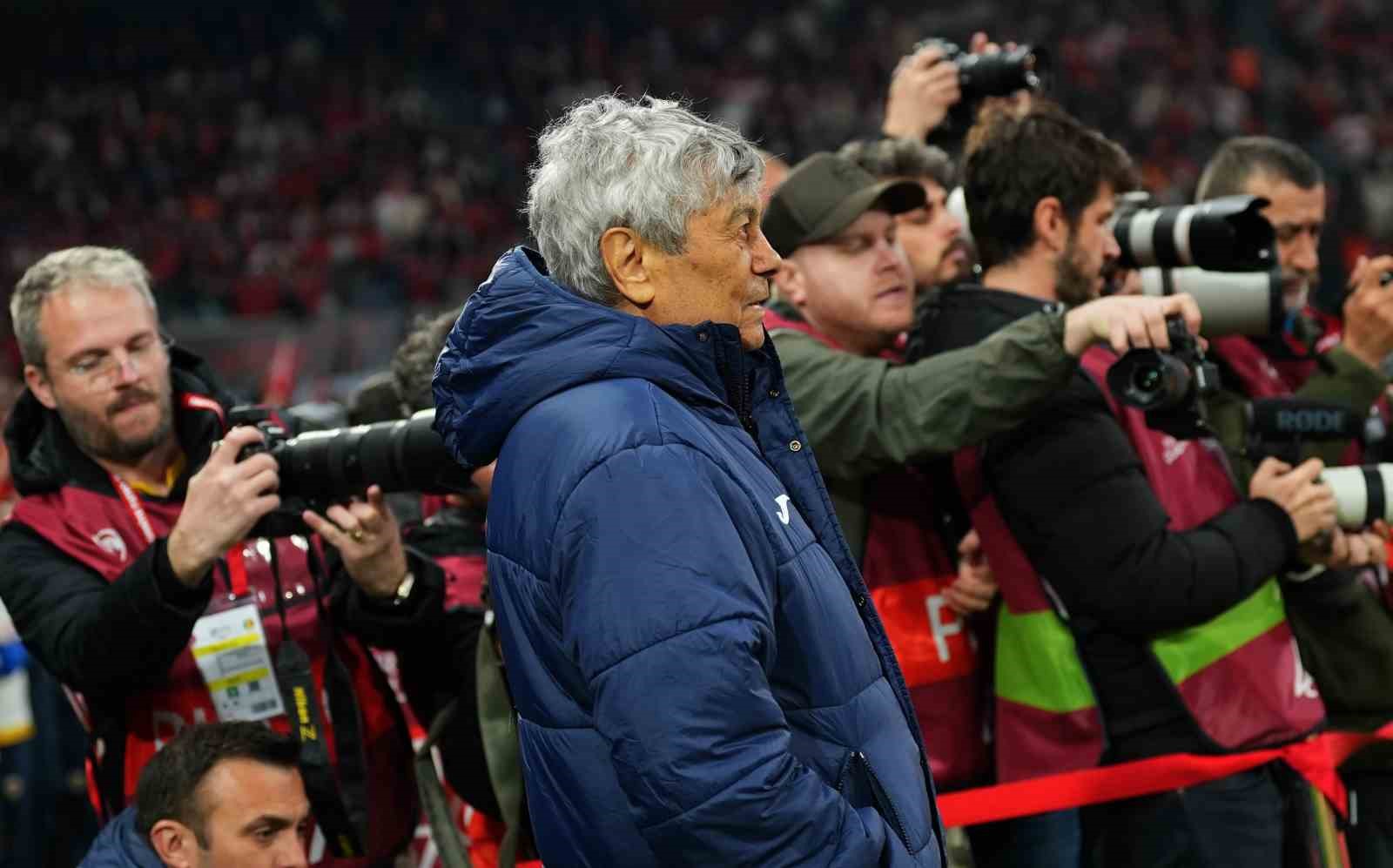 2026 FIFA Dünya Kupası play-off yarı final: Türkiye: 0 - Romanya: 0 (Maç devam ediyor) 36 2026 fifa dunya kupasi play off yari final turkiye 0 romanya 0 mac devam gUec5puQ
