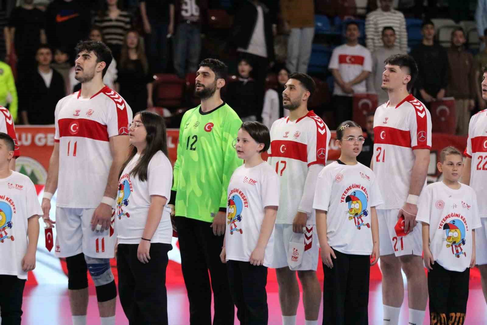 2027 ihf dunya hentbol sampiyonasi turkiye 32 romanya 37 5 HkkgU7Iq