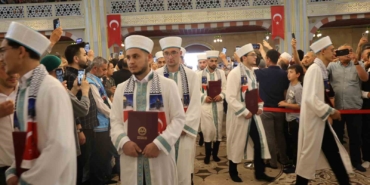 207-hafiz-icazet-belgesini-aldi-PMCNDBcb.jpg