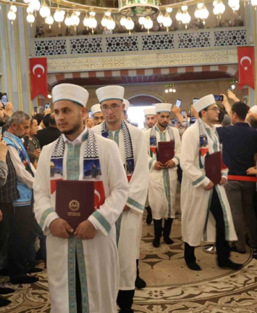 207-hafiz-icazet-belgesini-aldi-PMCNDBcb.jpg