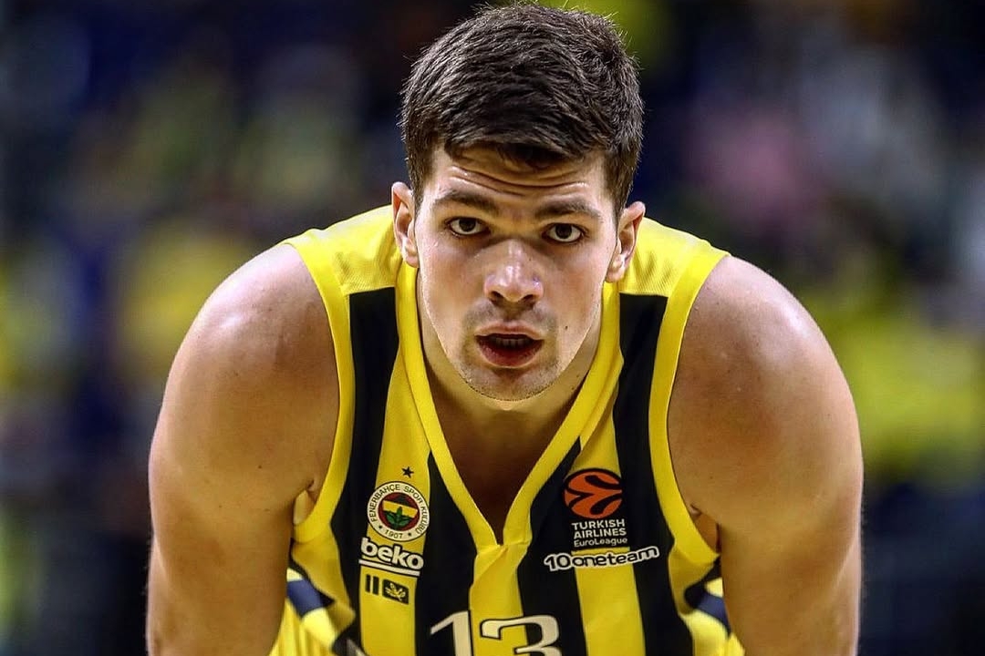 Tarık Biberovic kimdir ve aslen nerelidir?
