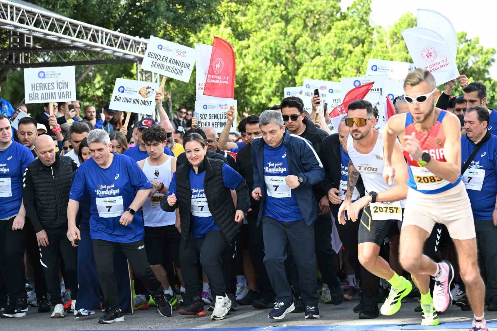 21 uluslararasi runtalya maratonu basladi 3 Qb4I6dwJ
