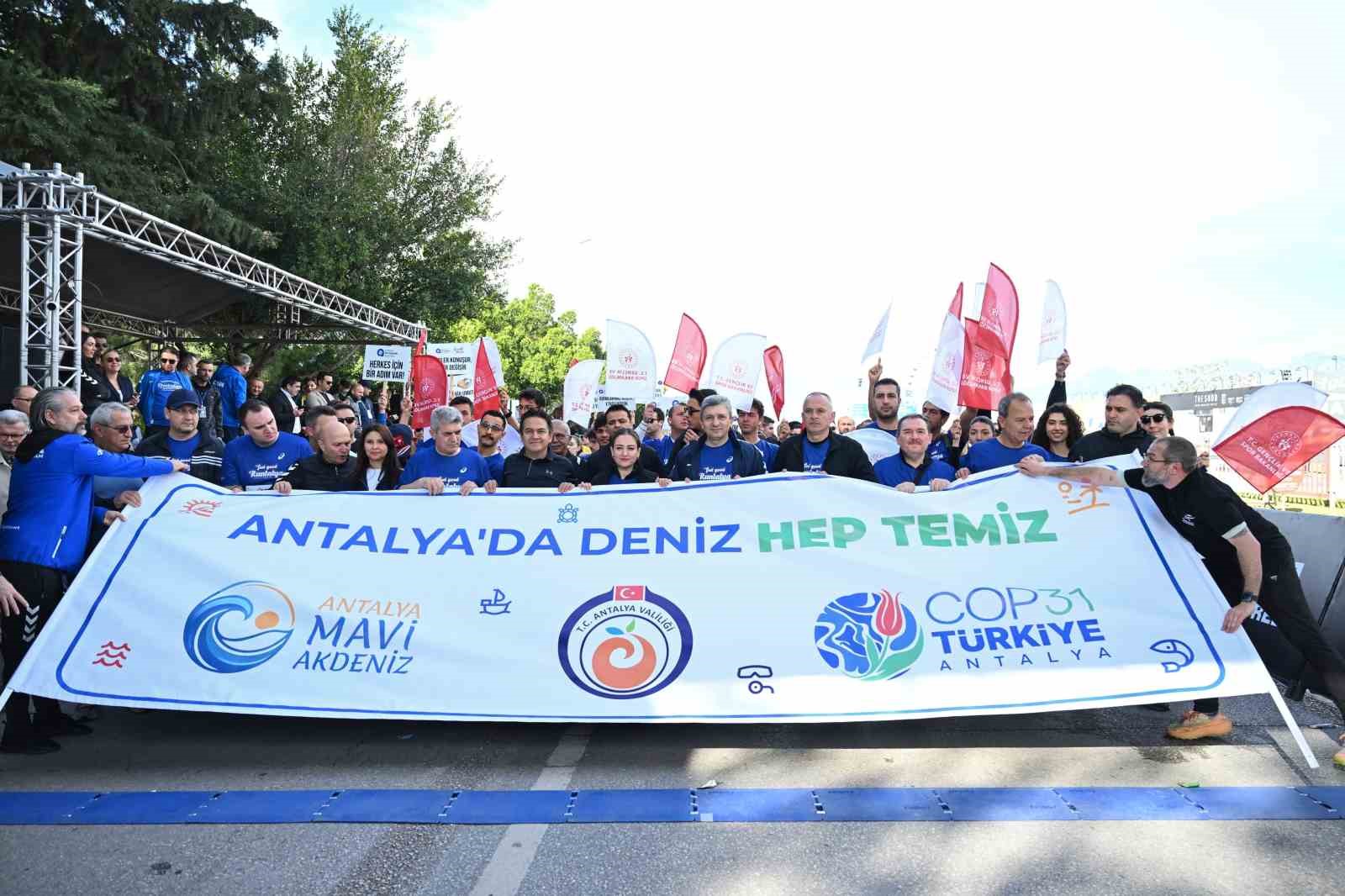 21 uluslararasi runtalya maratonu basladi 4 a8ehaYWI