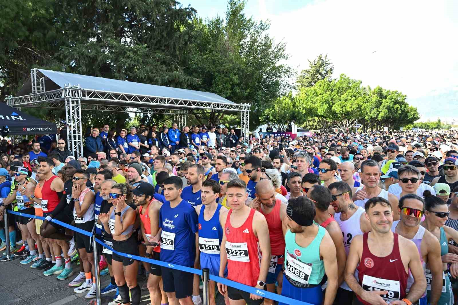 21 uluslararasi runtalya maratonu basladi 5 4dcnJfgl