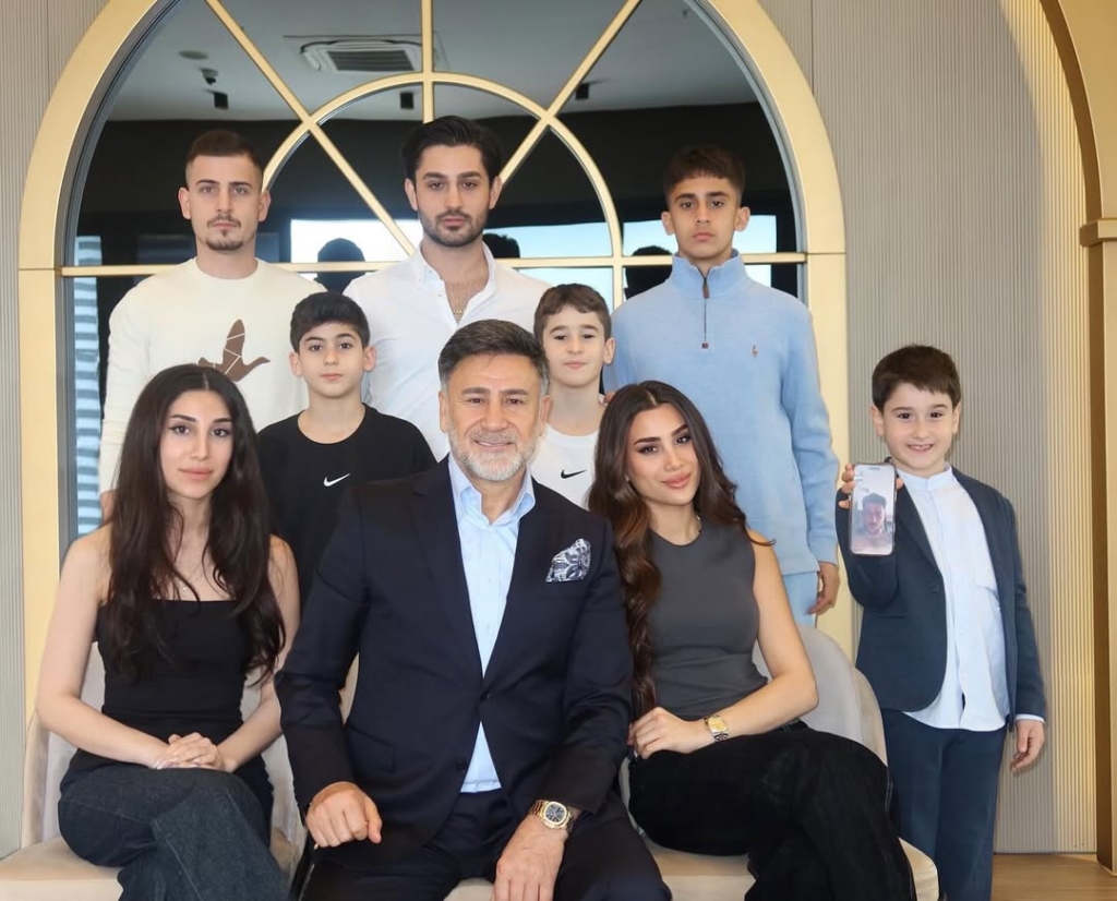 İzzet Yıldızhan’ın kaç çocuğu var?