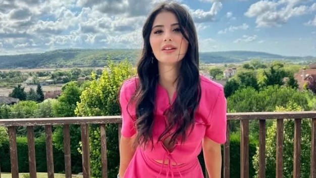 Helin Kandemir Sevdiğim Sensin dizisinde Rojda’yı nasıl bir karakter olarak canlandırıyor?