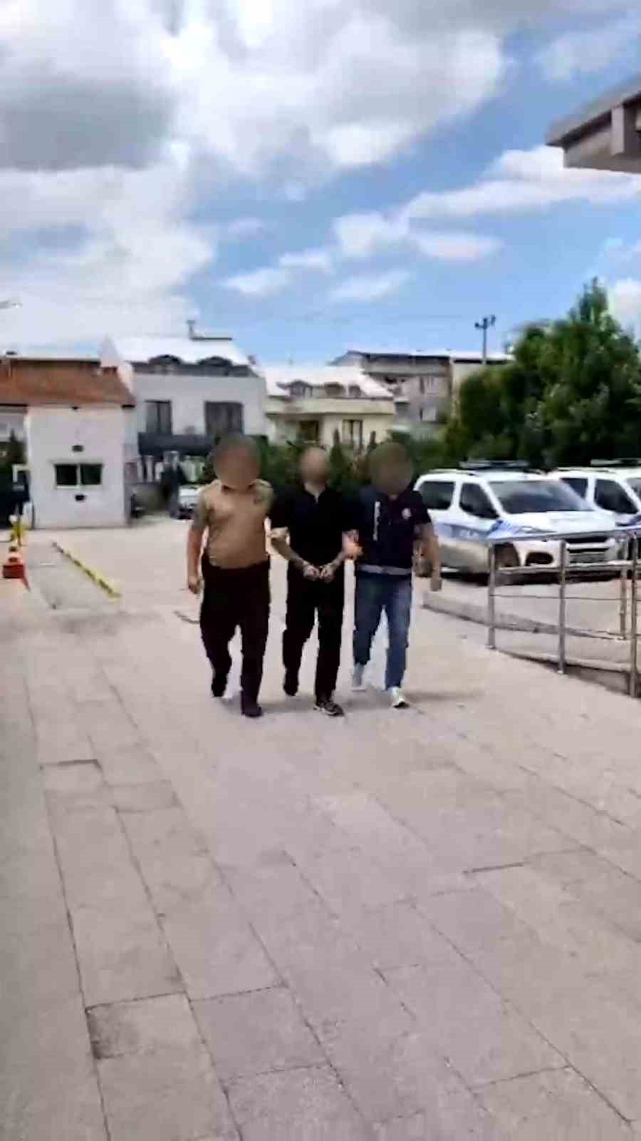 22 ayri suctan 9 yil aranmasi olan sahis yakalandi 0 46IJUEuZ