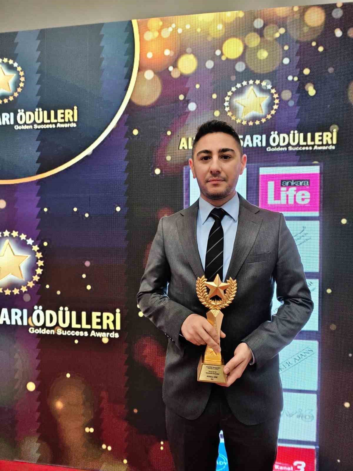 23 altin basari odullerinde ihaya odul 4 mDzsj6yR