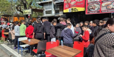 23-nisanda-bedava-kokorec-izdihami-t5WiHuhs.jpg