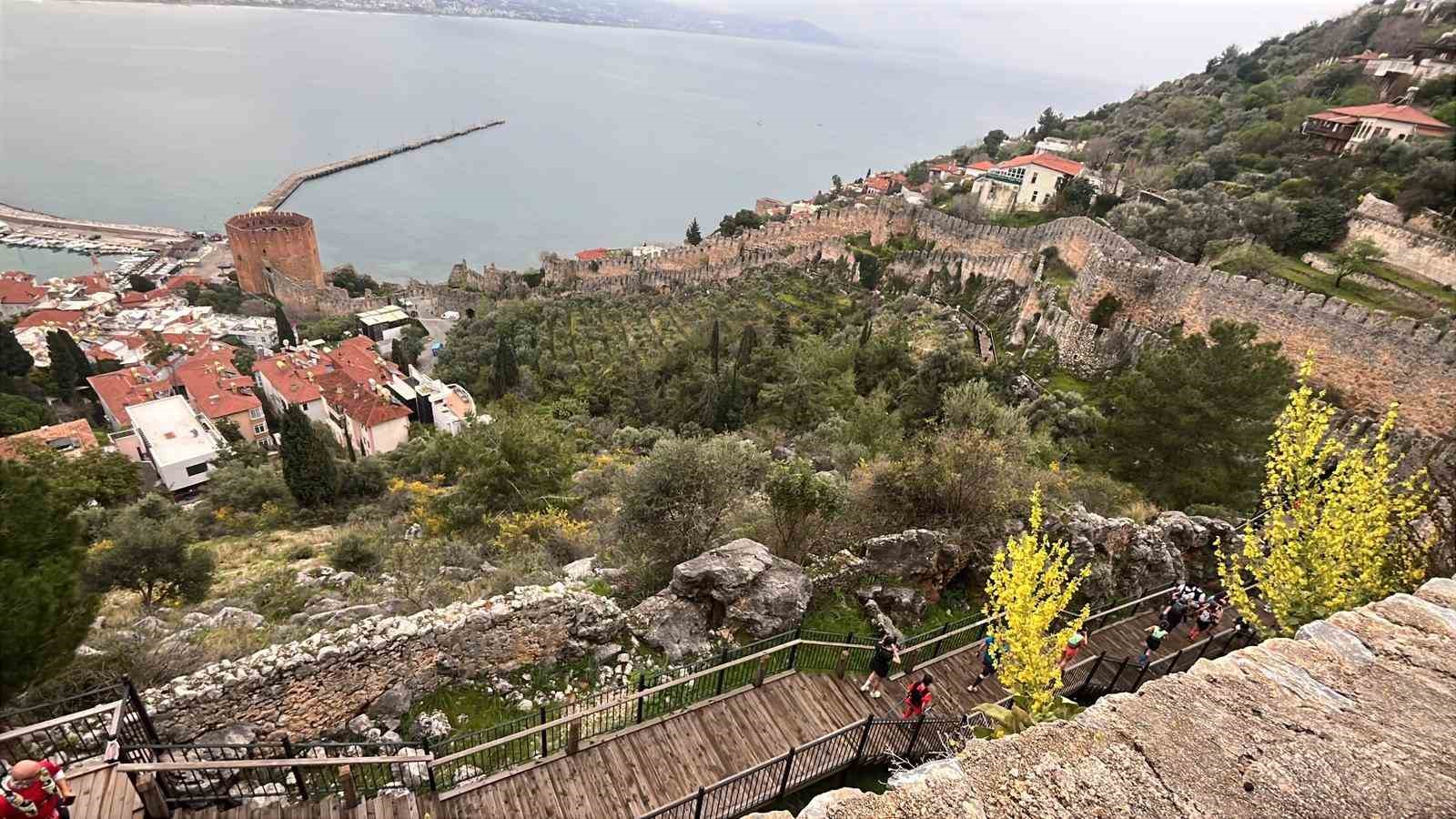 23 ulkeden 820 sporcu alanya ultra trail icin start aldi 1 aHjja3qL