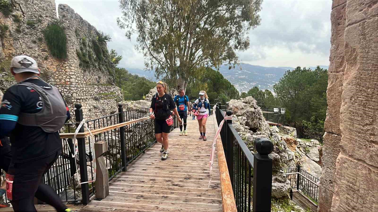 23 ulkeden 820 sporcu alanya ultra trail icin start aldi 11 5m7HRiRr