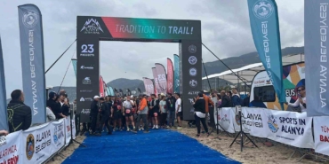 23-ulkeden-820-sporcu-alanya-ultra-trail-icin-start-aldi-Dtfr29Jw.jpg