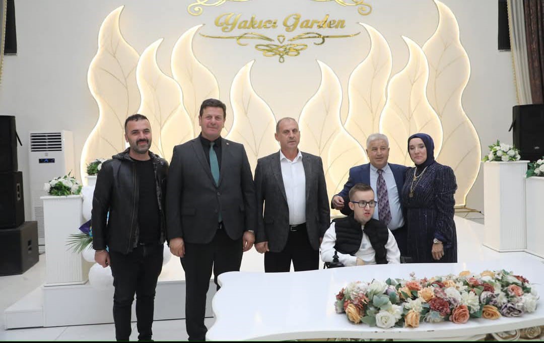 23 yildir kas hastaligiyla mucadele eden gence dugun gibi dogum gunu 3