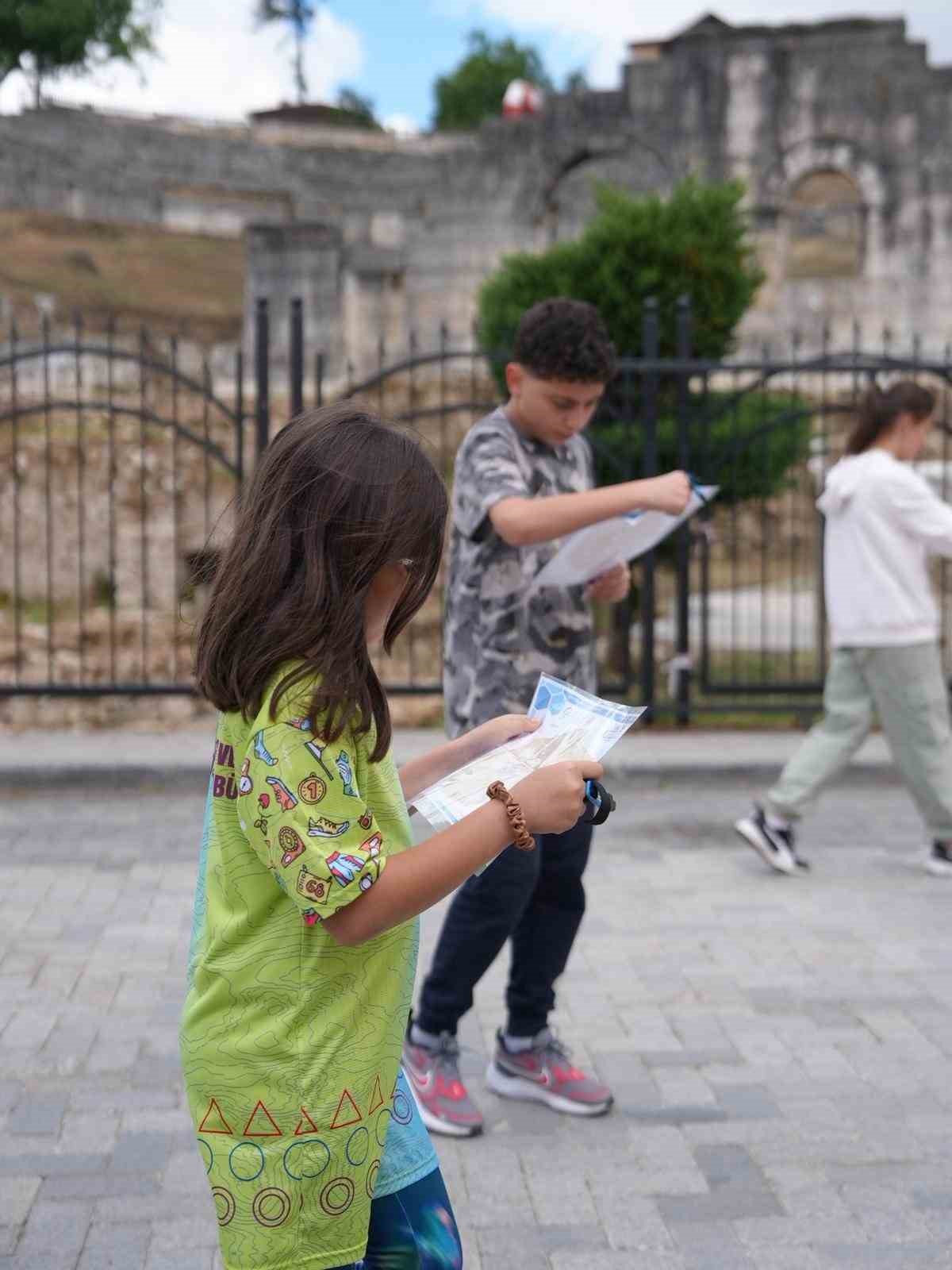 2300 yıllık Antik Kenti’nin eşsiz atmosferinde yönlerini buldular 11 2300 yillik antik kentinin essiz atmosferinde yonlerini buldular 7 msATjZVl