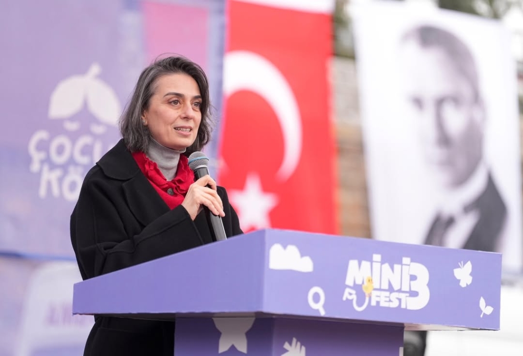 Sinem dedetaş kimdir ve Haliç Tersanesi projesi nedir?