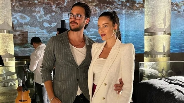Pelin akil ve Anıl Altan davette nasıl davrandı?