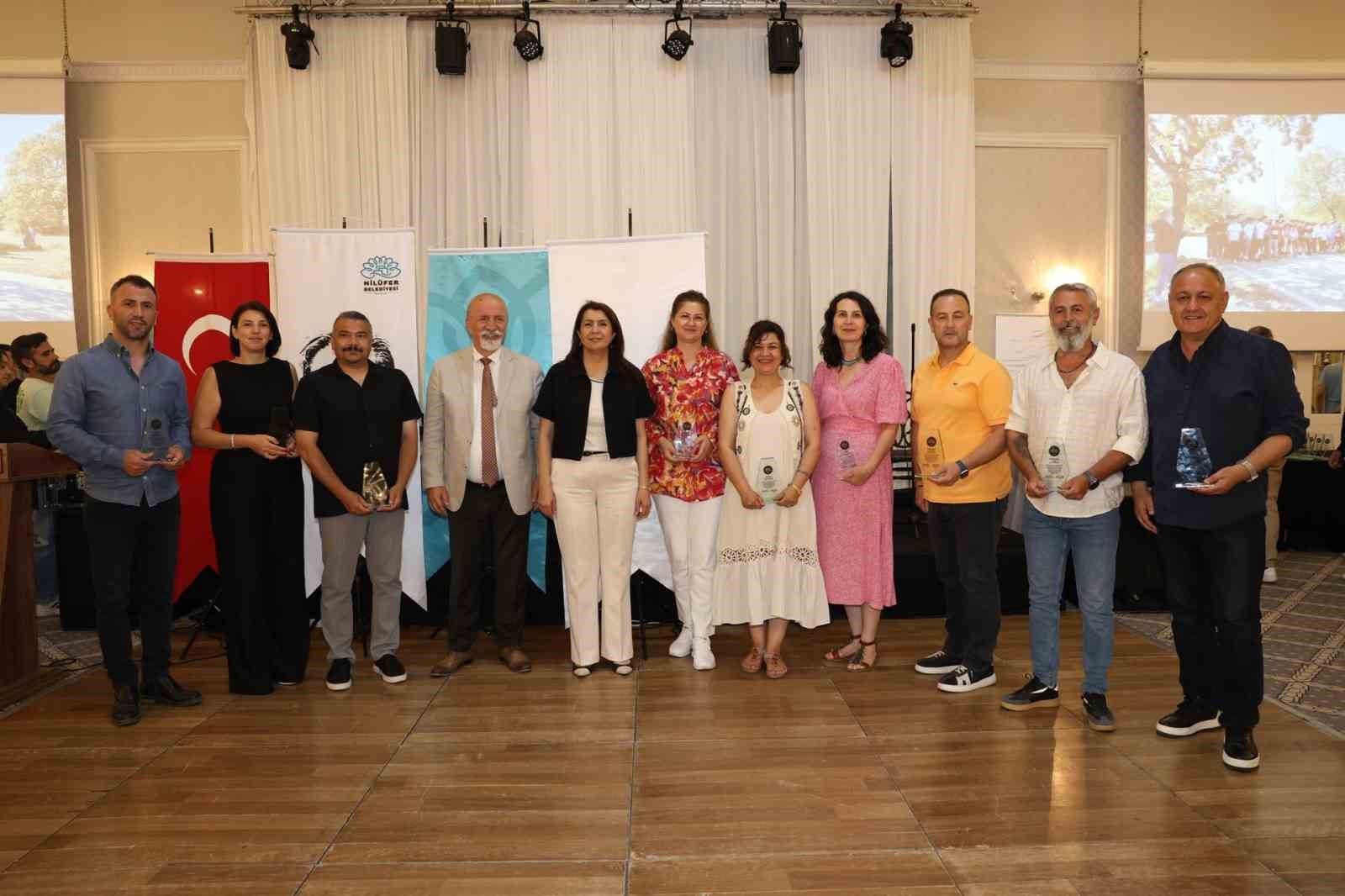24. Nilüfer Uluslararası Spor Şenlikleri’nde emeği geçenlere teşekkür 5 24 nilufer uluslararasi spor senliklerinde emegi gecenlere tesekkur 1