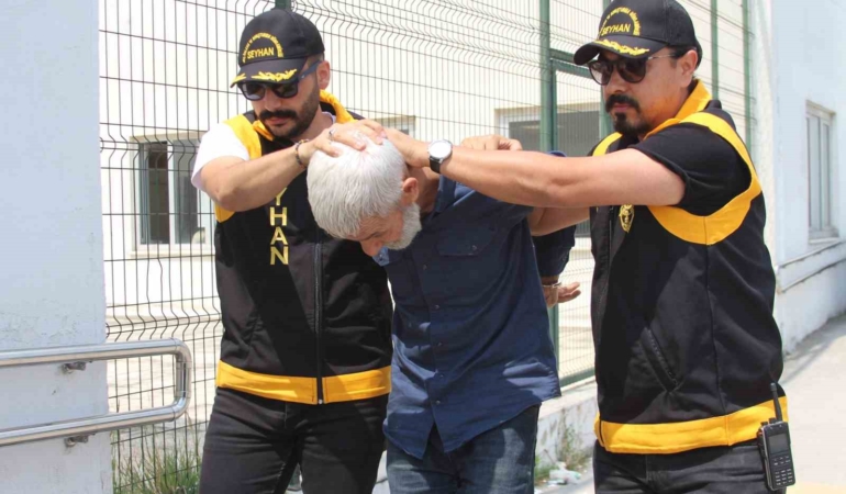 24-yil-hapis-cezasiyla-aranan-hukumlu-corbasini-birakip-kacti-bekciler-yakaladi-xHW13Abc.jpg