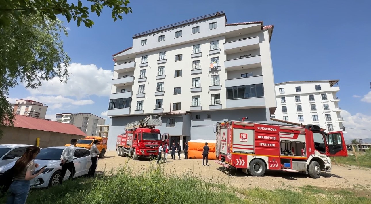 241’inci intihar girişimini Yüksekova’da gerçekleştirdi 7 241inci intihar girisimini yuksekovada gerceklestirdi 3 6WPtzHBe