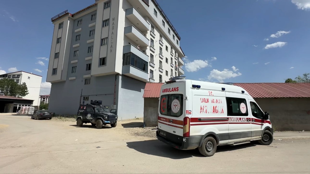241’inci intihar girişimini Yüksekova’da gerçekleştirdi 9 241inci intihar girisimini yuksekovada gerceklestirdi 5 C2HDMUjs