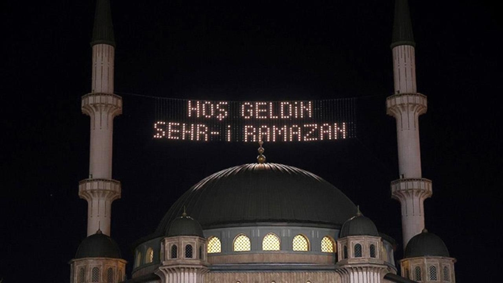 Ramazan’a Özel İftar Ve Sahur Programları 2026’da Ekranları Sarıyor! Hangi Kanalda Hangi Dini Yayın Var? 1 Ramazan’a özel iftar ve sahur programları 2026’da hangi kanallarda olacak?
